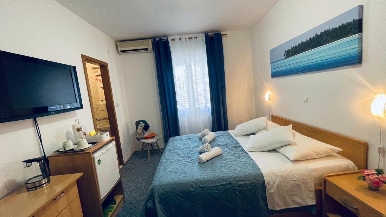 Apartmens And Rooms Madunic V スプリト エクステリア 写真
