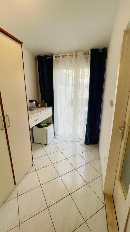 Apartmens And Rooms Madunic V スプリト エクステリア 写真