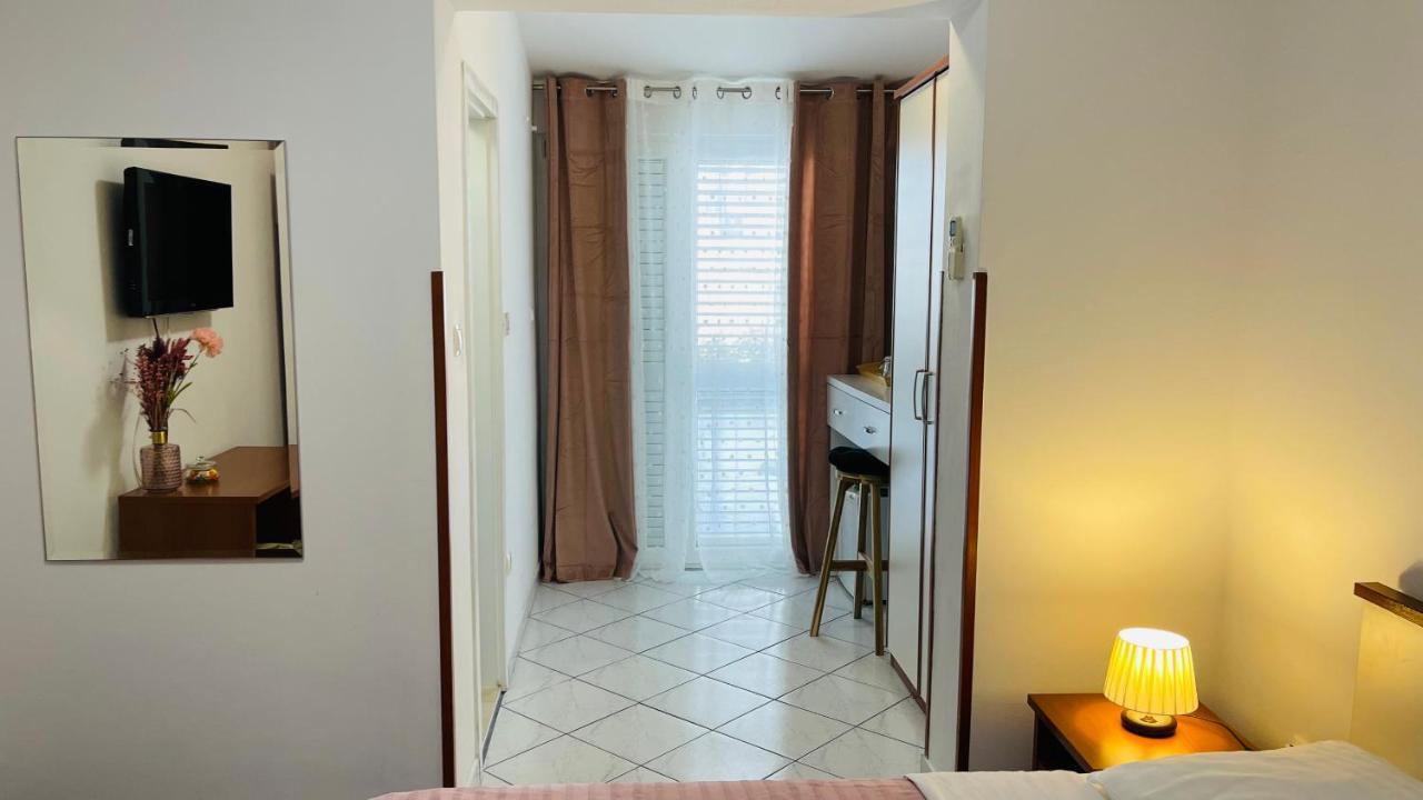 Apartmens And Rooms Madunic V スプリト エクステリア 写真
