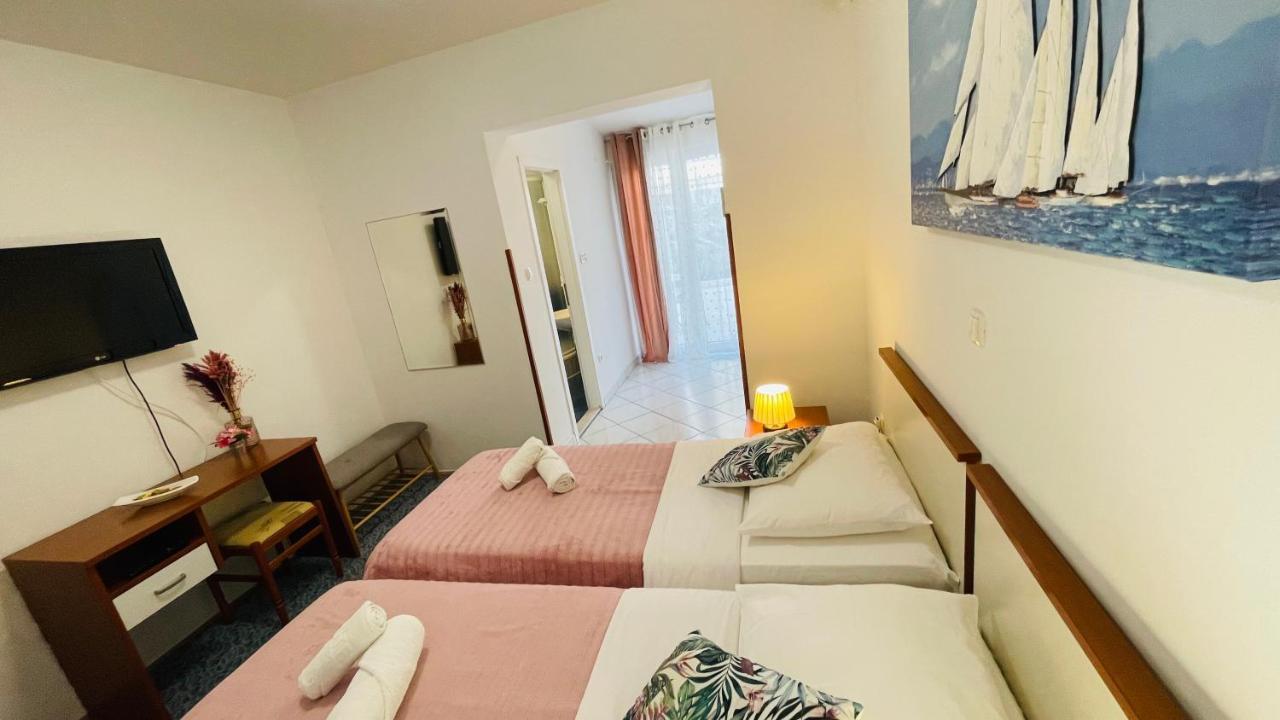 Apartmens And Rooms Madunic V スプリト エクステリア 写真